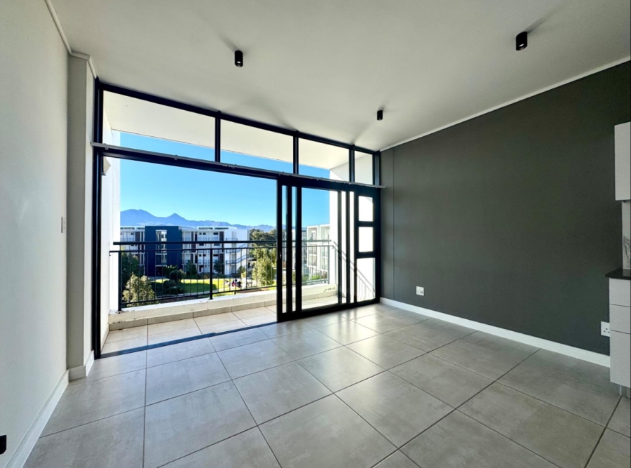 To Let 1 Bedroom Property for Rent in Paardevlei Western Cape